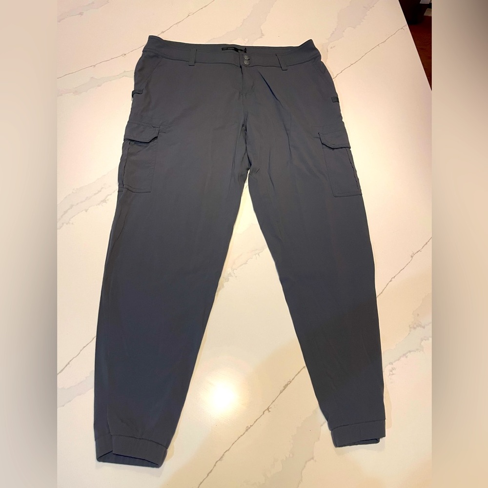 Women’s Prana size 10 hiking jogger pants